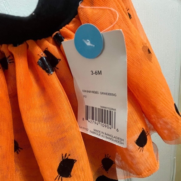 ⭐️ 2 / $15 ⭐️ girls Halloween tights with cat tutu 3-6 months - Picture 2 of 2